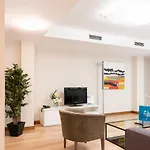 アパートホテル ロス ヒラソレス サラゴサ