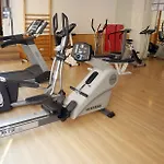 ホテル アパートホテル ロス ヒラソレス サラゴサ